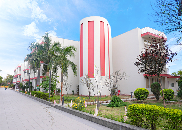 a-luxury-stay-at-annekaa-heights-vrindavan